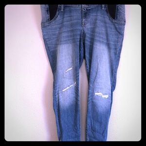 Liz Lange maternity jegging